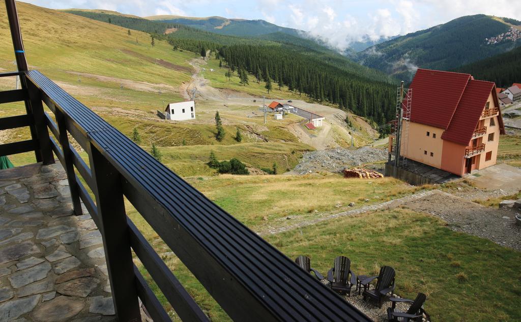 Cabana Transalpina Hotel Ranca Exterior photo